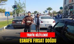 Trafik kilitlendi, esnafa fırsat doğdu