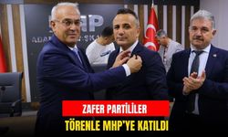 İsrail açıklamasına tepki gösterip MHP'ye katıldılar