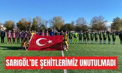 Sarıgöl'de hakemlere çiçekli karşılama | Şehitler için saygı duruşu