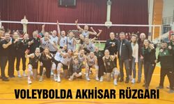 Voleybolda Akhisar Belediyespor rüzgarı!