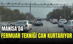 Manisa'da Trafikte Fermuar Tekniği Uygulaması Ambulansa Zaman Kazandırdı