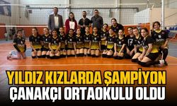 Sarıgöl'de Yıldız Kızlar Voleybol Turnuvasının Kazananı Çanakçı Ortaokulu Oldu