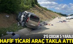 Hafif ticari araç takla attı! 3'ü çocuk 5 yaralı