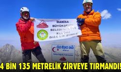 Manisalı Erdener zirve tırmanışını başarıyla tamamladı!