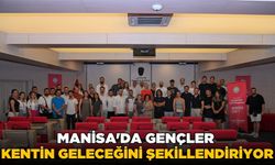 Manisa'da gençler, belediye meclisinde söz sahibi oluyor