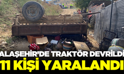 Alaşehir'de tarım işçilerini taşıyan traktörün römorku takla attı! 11 yaralı