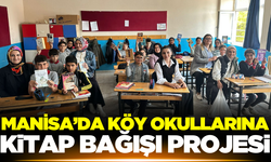 Manisa'da köy okullarındaki öğrencilere kitap bağışı projesi