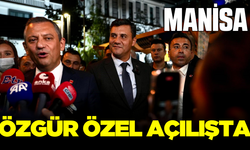 Özgür Özel, Manisa'da tiyatro sezonu açılışına katıldı