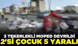 3 tekerlekli moped devrildi: 5 yaralı