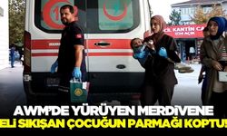 Yürüyen merdivene eli sıkışan 4 yaşındaki çocuğun parmağı koptu!