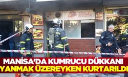 Manisa'da  kumrucu dükkanında çıkan yangın söndürüldü