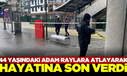 Marmaray'da 44 yaşındaki adam trenin altına atlayarak hayatına son verdi