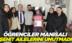 Manisalı öğrenciler şehit ailelerini unutmadı