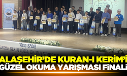 Alaşehir'de Kuran-ı Kerim'i güzel okuma yarışmasının finali düzenleniyor