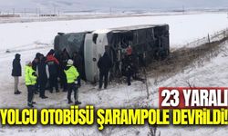 Kars'ta yolcu otobüsü kaza yaptı: 23 yaralı