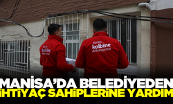 Belediye ekipleri ihtiyaç sahibi vatandaşlara yardım ediyor