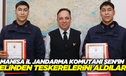 Manisa'da gurur verici an! İkiz kardeşler jandarmadan terhis oldu