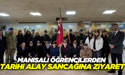 Manisalı öğrenciler tarihi Alay Sancağını ziyaret etti