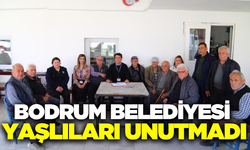Bodrum Belediyesi 75 yaş ve üzeri vatandaşları evlerinde ziyaret etti