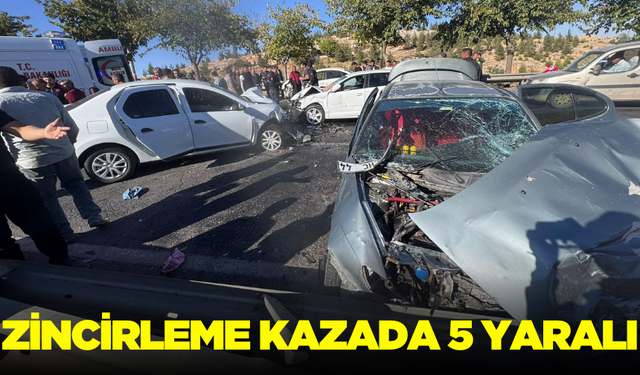 Zincirleme trafik kazasında 5 kişi yaralandı