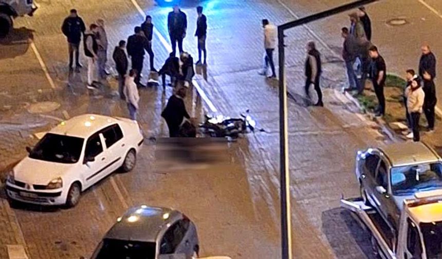 Akhisar'da gece yarısı trafik kazası: 1 kişi yaralandı