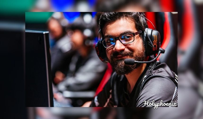 Holyphoenix Anıl Işık kimdir kaç yaşında 2