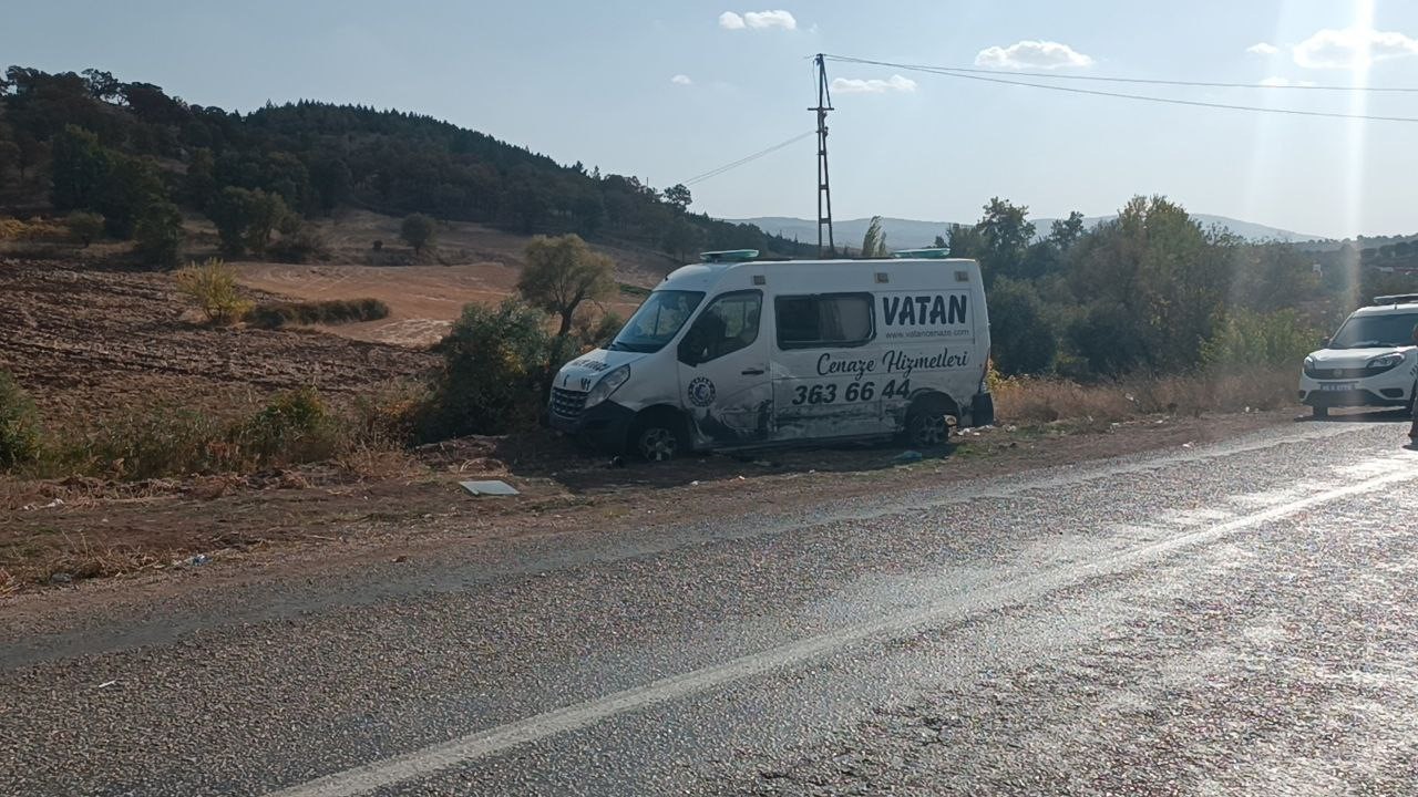 cenaze arabasını cenazesiyle kaçırdı (1)