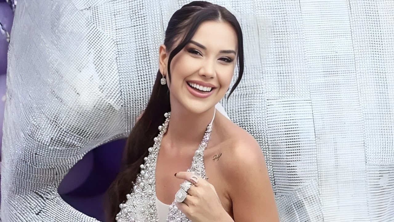 dilan-polat-babasi-kim
