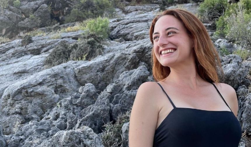 Nazlı Bulum Annesi Kimdir (3)
