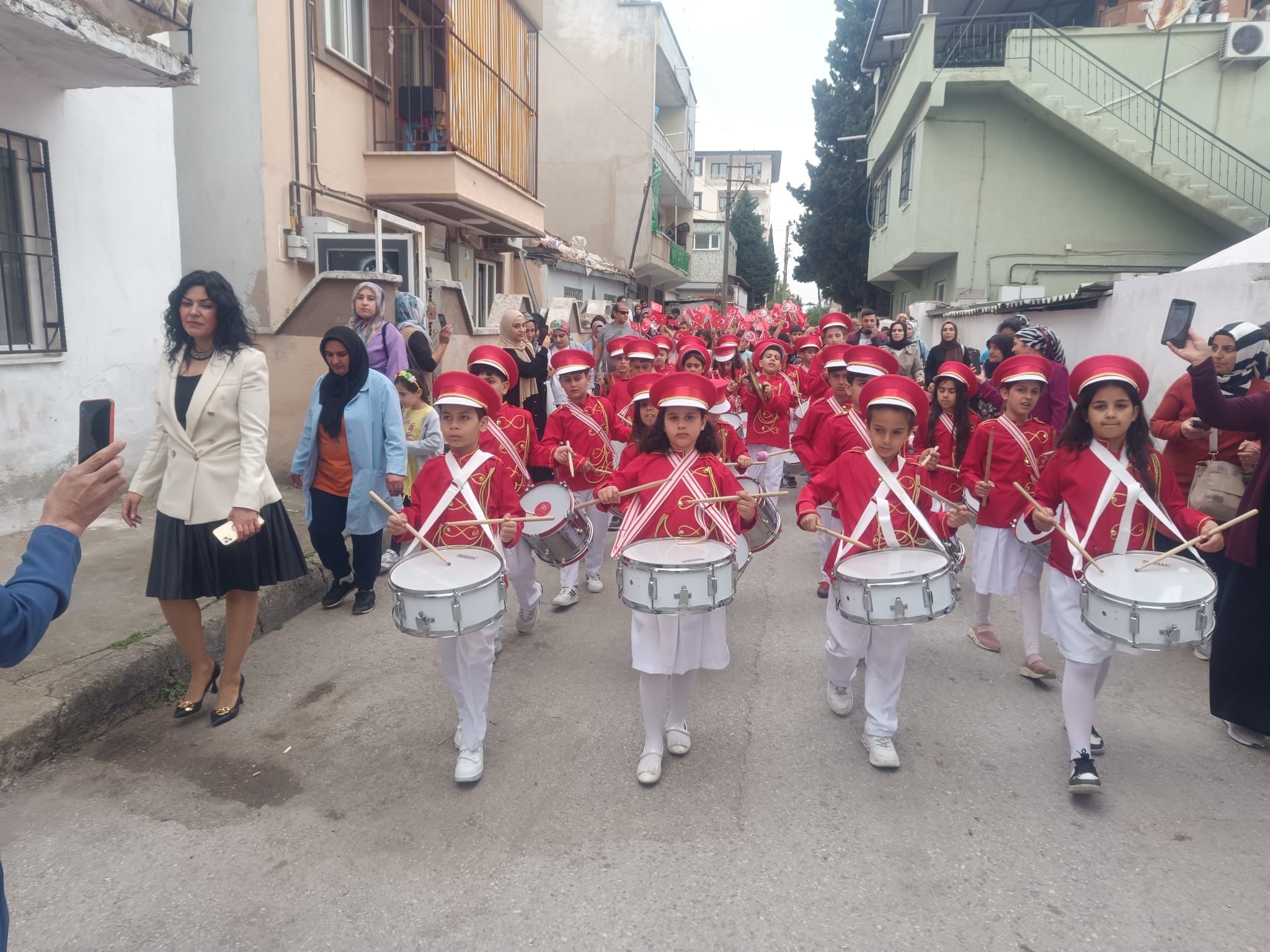 Manisalı Şehidin Ailesini Duygulandıran Bando (3)