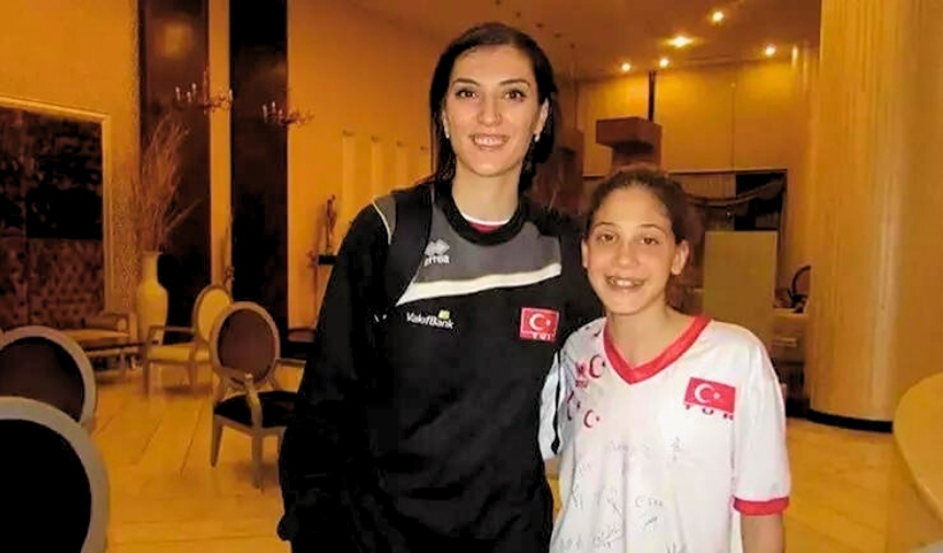 Voleybolcu İlkin Aydın Kimdir Ve Kaç Yaşında İlkin Aydın Hangi Takımlı, Sevgilisi Var Mı 2