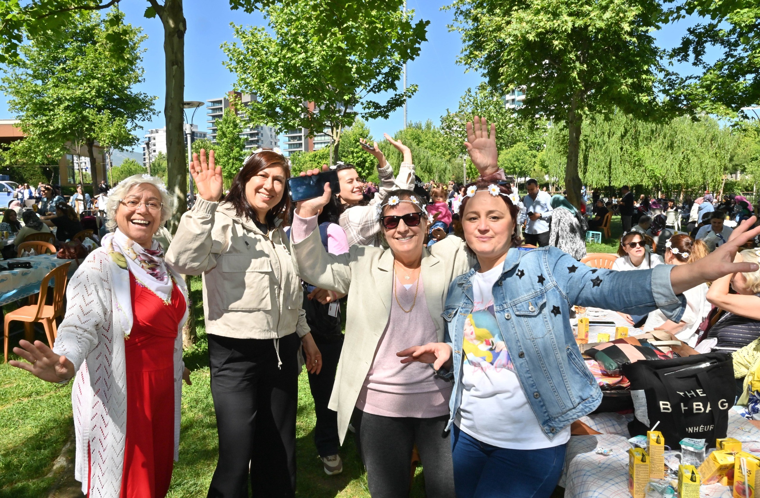 Manisa'da hıdırellez coşkusu Atatürk Kent Park'ı sardı!-6