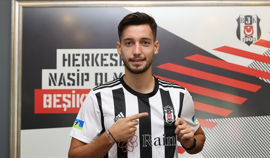 Beşiktaş Genç Stoperi Tayyip Ile Sözleşme Uzatıyor! (1)