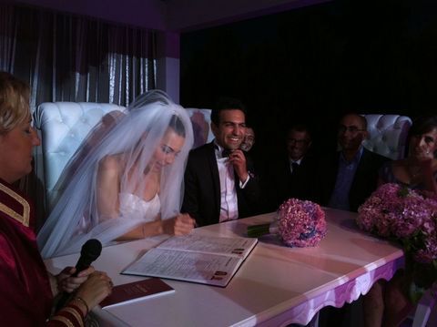 Bugra Gulsoy Eski Esi 7