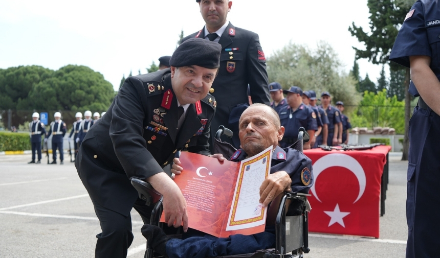 Manisa'da Engelliler 1 Günlüğüne Asker Oldu! (1)