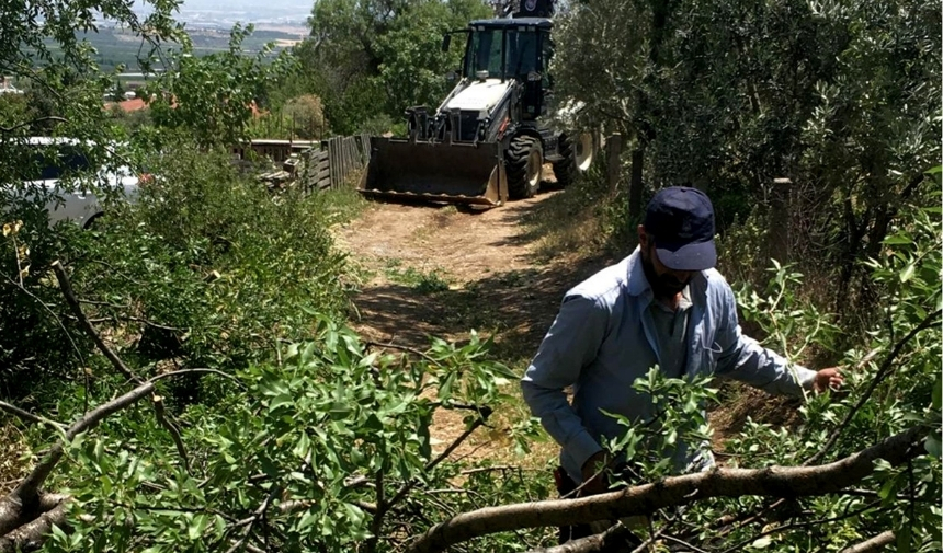 Manisa'da Yıllardır Kapalı Olan Yol Açıldı! (1)