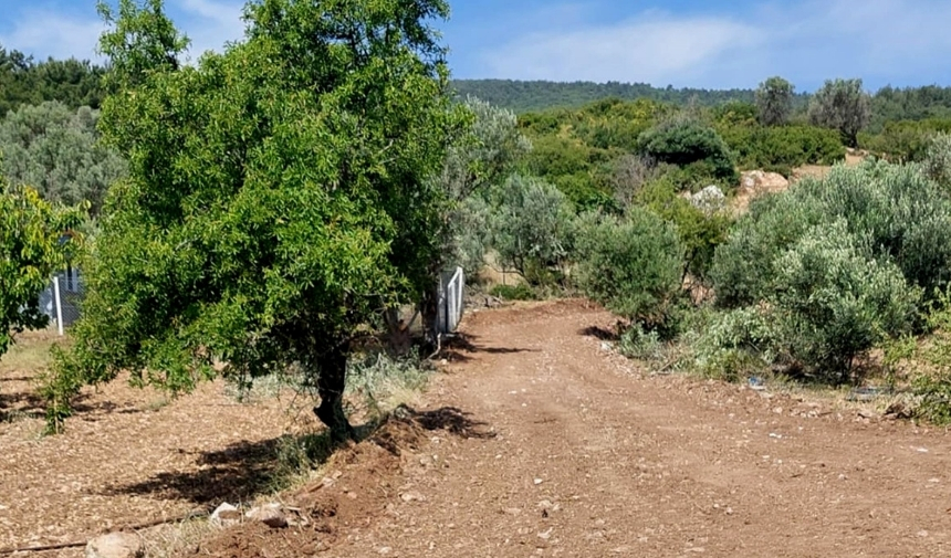 Manisa'da Yıllardır Kapalı Olan Yol Açıldı! (2)