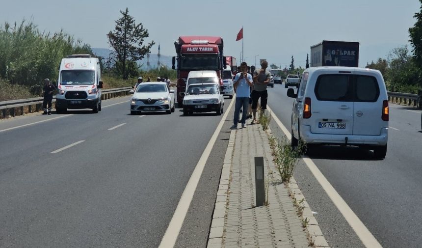Seyir Halindeki Otomobil Alev Alev Yandı! (2)