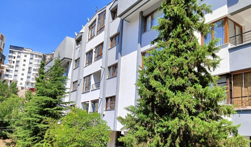 Canlı Yayında Yanlışlıkla Kendini Vurdu! (2)