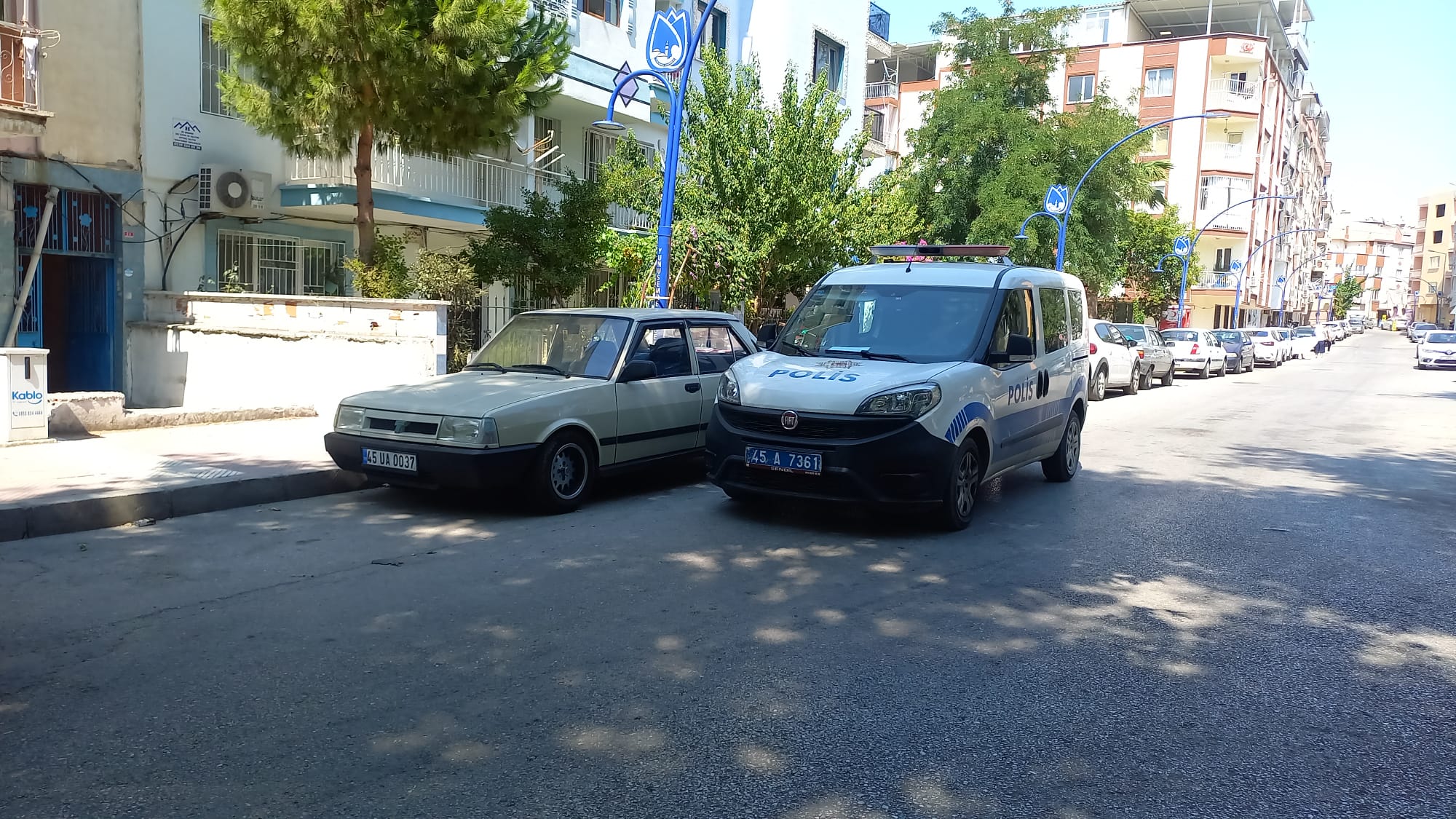 Manisa'da silahlı kavgada balkonda çay içen yaşlı kadın vuruldu-11