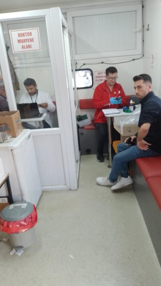 65 ünite kan topladı