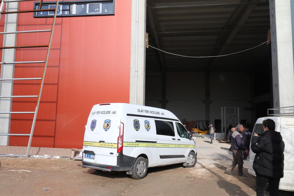 15 metre yüksekten düşen genç işçi hayatını kaybetti-1