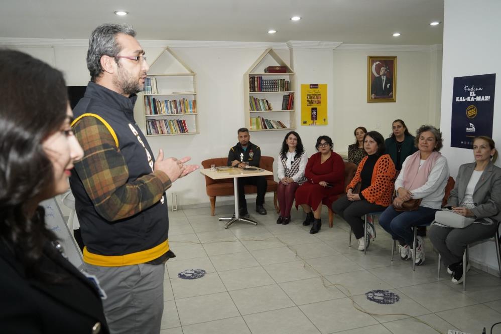 Kadına Yönelik Şiddetle Mücadele İçin Kursiyerlere Seminer Verildi