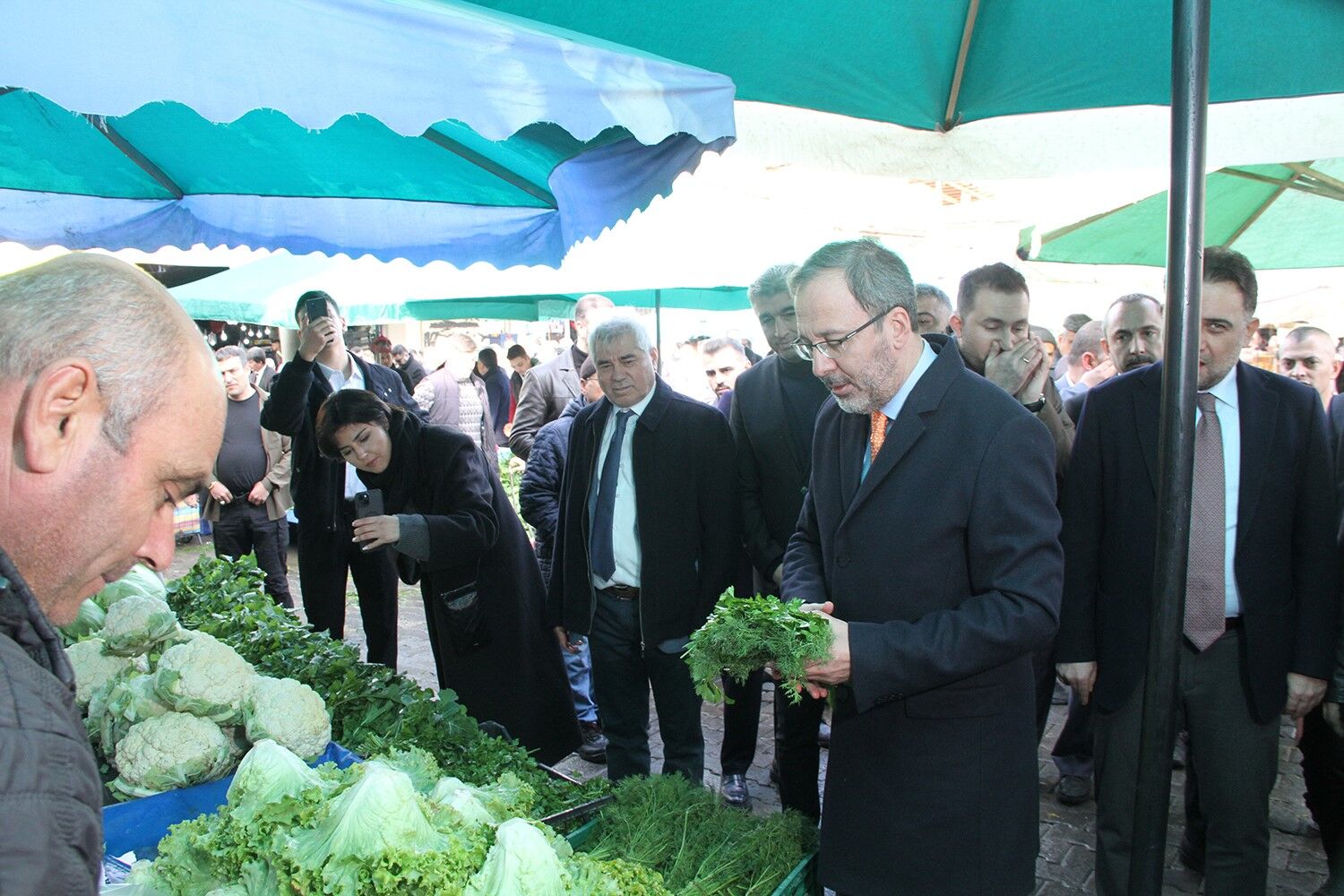 Eski Bakan Kasapoğlu Baba Ocağında Açıklamalarda Bulundu!-2