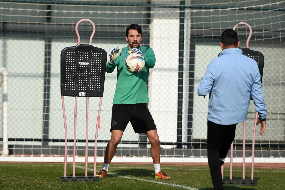 Manisa FK, Karagümrük maçı hazırlıklarını sürdürüyor!-1