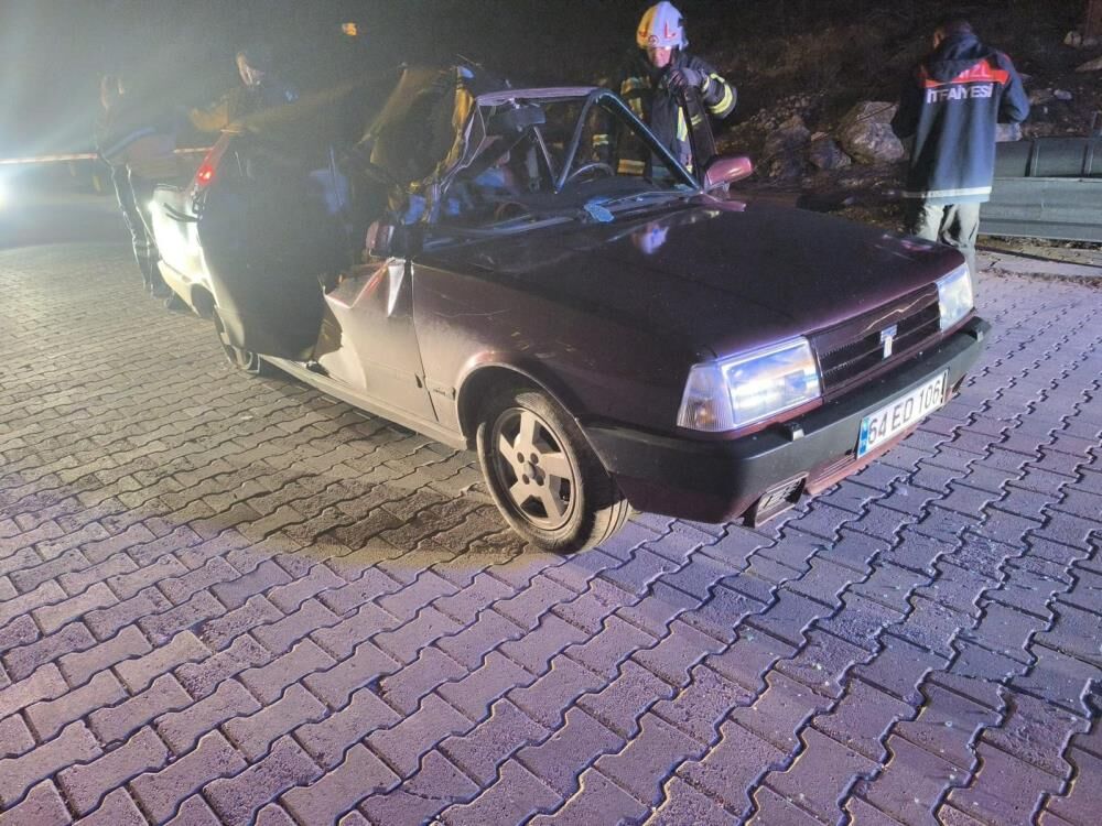 Denizli'de hurdaya dönen otomobilin sürücüsü öldü