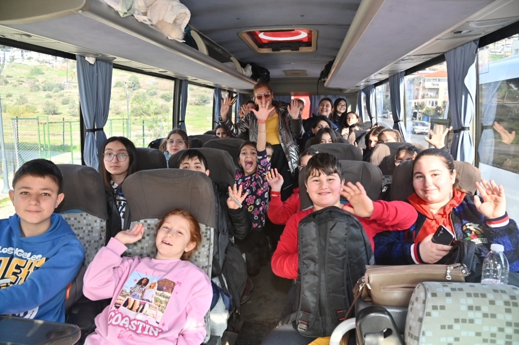 Manisa Büykşehir Belediyesi, Çocuklara Unutulmaz Bir Gün Yaşattı! (4)