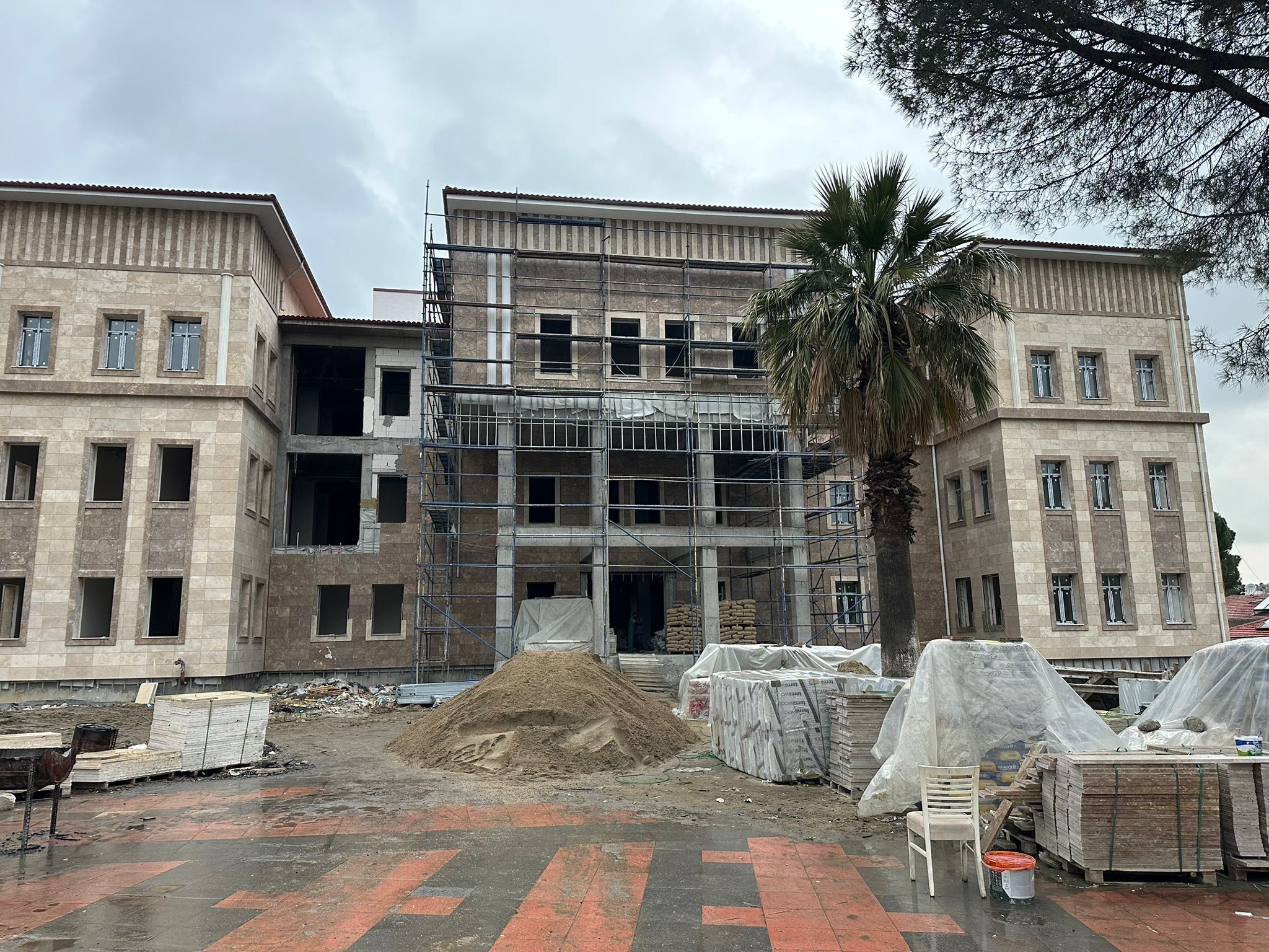 İlçede Hükümet Konağının yüzde 70'i tamamlandı-2