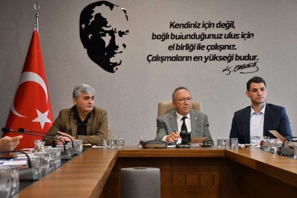 Manisa Büyükşehir Belediyesi’nden Tarımsal Sulamada Ileri Teknoloji Hamlesi! (3)