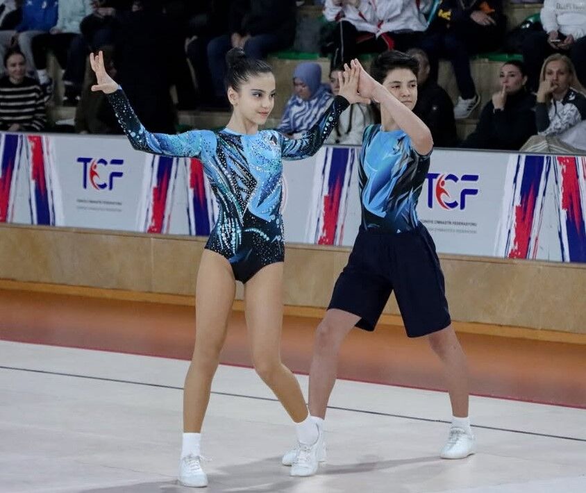 Manisa Spil Spor Kulübü'nden Tarihi Başarı: Türkiye Şampiyonası'na Damga Vurdular